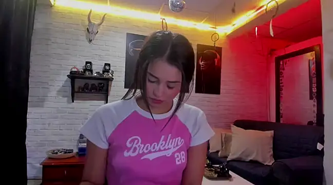 Kimmymadison- online show from 12/11/24, 01:37