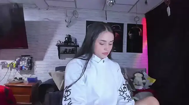 Kimmymadison- online show from 12/28/24, 02:43