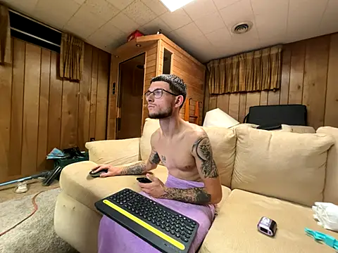 hungkubenski online show from 10/19/25, 05:41