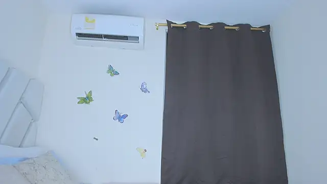 sofiacastillo01 online show from 02/14/26, 03:47