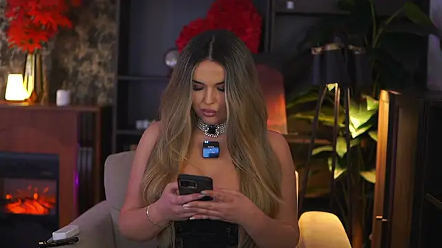 EvaSunderland online show from 04/11/26, 10:41