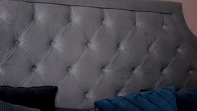 LucyAddison online show from 02/23/25, 10:49