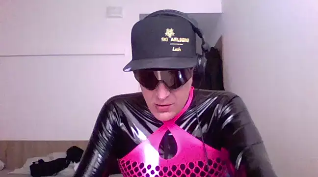 Bigthroaterboy online show from 03/11/25, 11:33