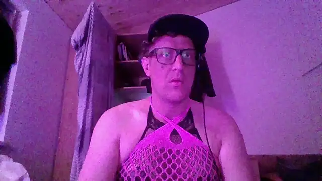 Bigthroaterboy online show from 10/21/25, 11:38