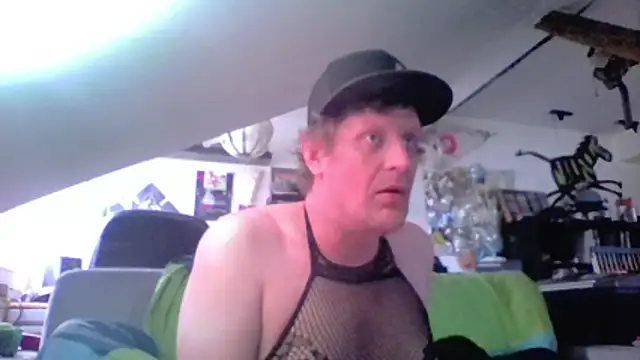 Bigthroaterboy online show from 05/09/26, 05:12