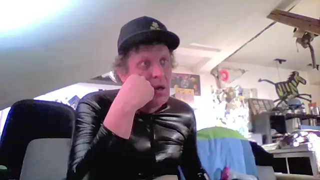 Bigthroaterboy online show from 05/09/26, 05:18