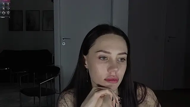 Snapshot of Sara_Tranquil chatting on 11/06/25, 09:15 Sara Tranquil online show from 11/06/25, 09:15