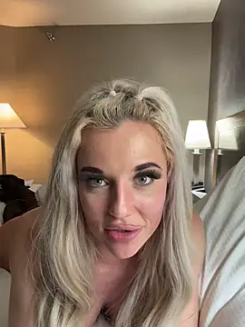 JayJayPink online show from 01/27/25, 09:44