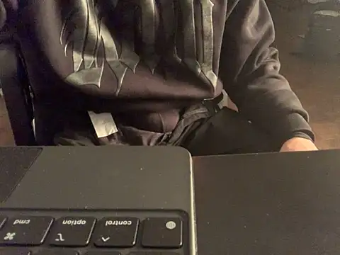 KendrickJiz online show from 04/11/26, 11:09