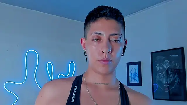 Snapshot of Aleja1214 chatting on 09/10/25, 11:27 Aleja1214 online show from 09/10/25, 11:27