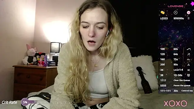 EllieeRose online show from 03/18/25, 06:03