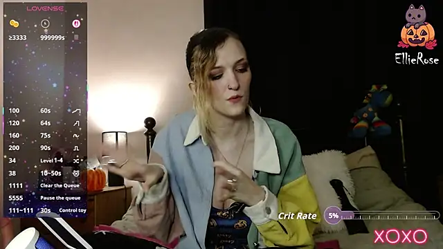 EllieeRose online show from 10/31/25, 08:21