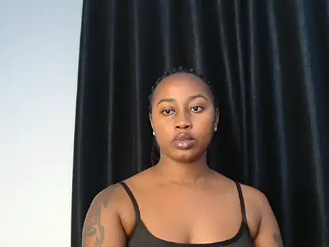 Miss hot candy online show from 03/18/26, 02:53