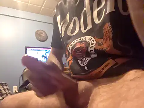 Snapshot of Joysdic41 chatting on 01/08/26, 01:24 Joysdic41 online show from 01/08/26, 01:24
