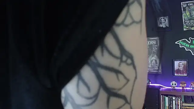 Snapshot of Goddess_Mortem chatting on 02/23/26, 11:02 Goddess Mortem online show from 02/23/26, 11:02