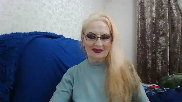 CarlyTreat online show from 10/24/25, 03:19