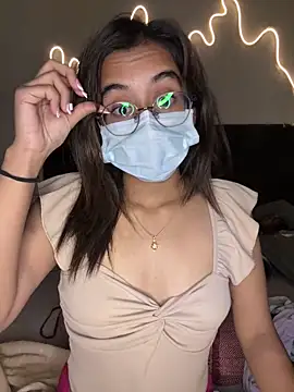 Snapshot of HotIndianCouple__8 chatting on 12/13/24, 07:32 HotIndianCouple 8 online show from 12/13/24, 07:32