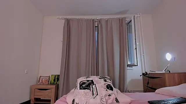 Snapshot of kate_doroty chatting on 12/09/24, 01:13 kate doroty online show from 12/09/24, 01:13