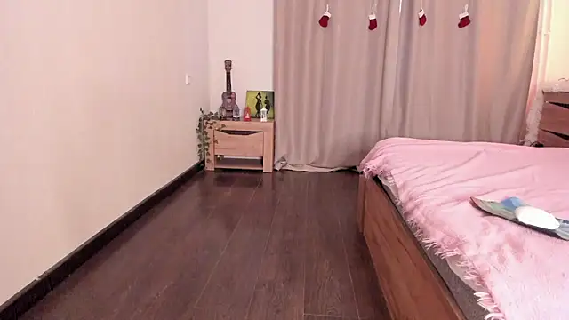 Snapshot of kate_doroty chatting on 12/30/24, 11:26 kate doroty online show from 12/30/24, 11:26