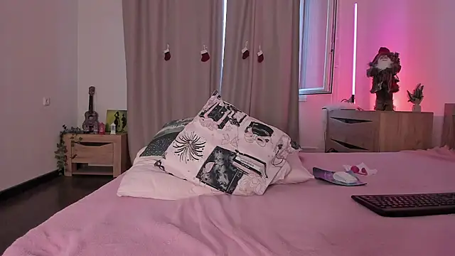 Snapshot of kate_doroty chatting on 01/14/25, 12:14 kate doroty online show from 01/14/25, 12:14