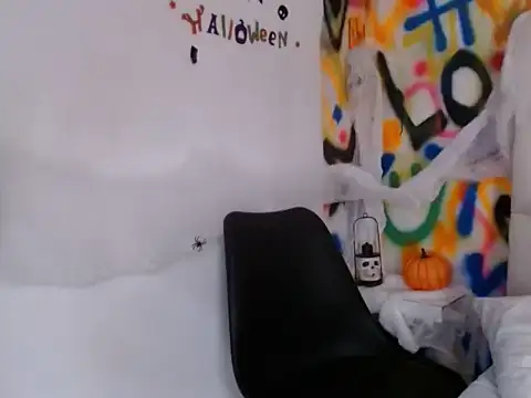 Liana Bernocchi online show from 09/27/25, 06:57