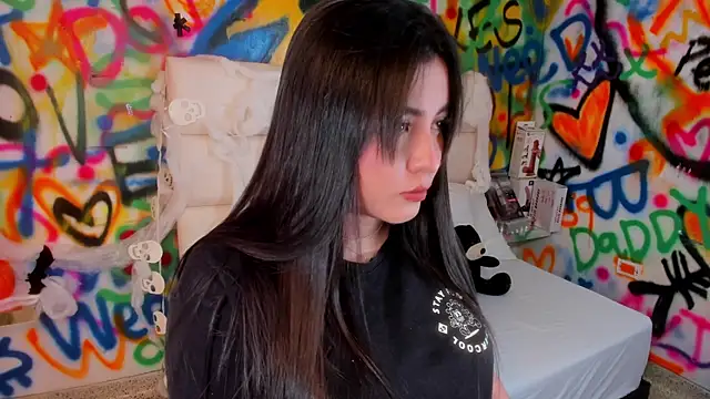 Liana Bernocchi online show from 10/19/25, 08:09