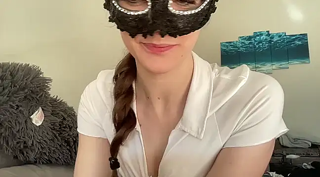 lexihot0000 online show from 02/06/25, 12:16