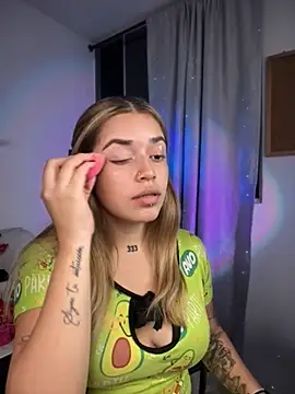 JoselinFlower  online show from 11/21/25, 01:59