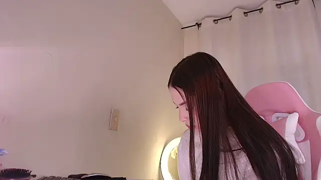 shanakendal2 online show from 10/16/25, 02:07