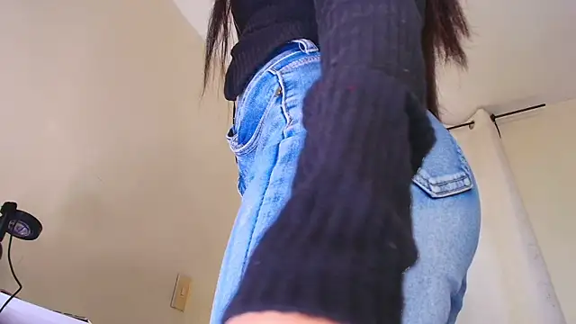 shanakendal2 online show from 10/23/25, 02:05