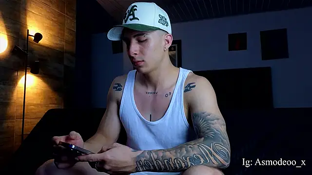 AsmodeoCox online show from 02/05/26, 11:53