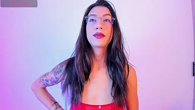 sofiaa grey  online show from 11/30/25, 02:54