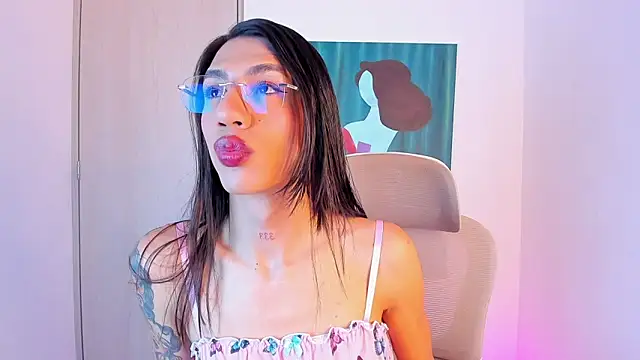 sofiaa grey  online show from 03/24/26, 03:28