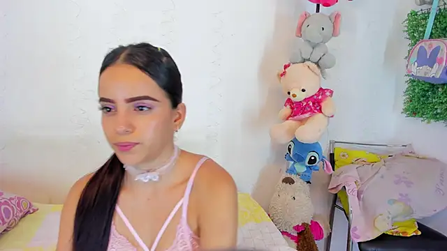 emilyclay 1 online show from 10/29/25, 09:05