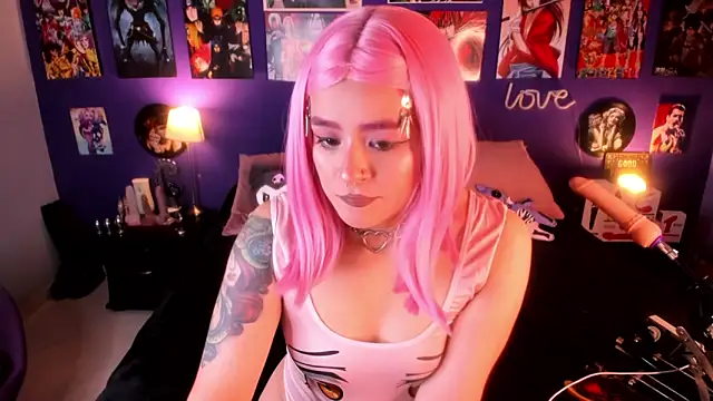 anne cross online show from 01/29/25, 01:37