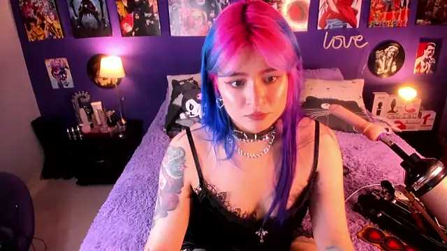 anne cross online show from 03/22/25, 12:17