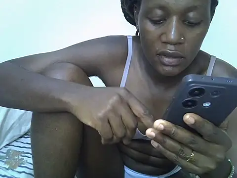 Snapshot of pretty_alma20 chatting on 02/15/25, 08:11 pretty alma20 online show from 02/15/25, 08:11