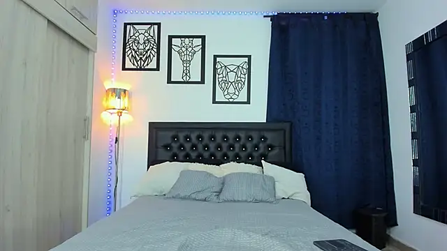 Snapshot of Scarlett_Steelee chatting on 12/18/24, 02:10 Scarlett Steelee online show from 12/18/24, 02:10