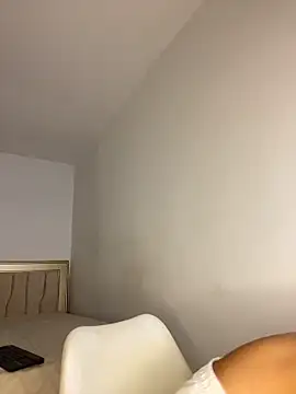 nicoleebony1 online show from 05/18/26, 05:08