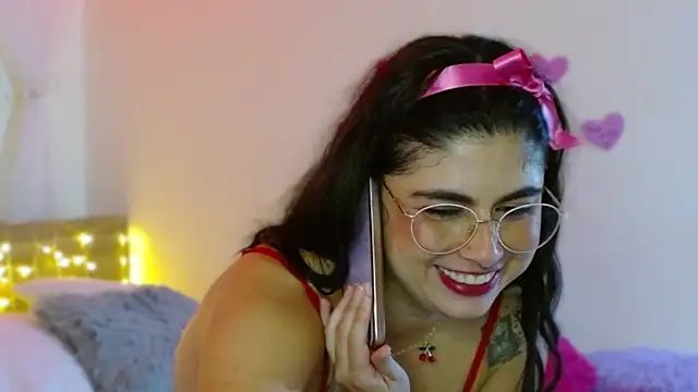 Juliietha servas online show from 02/15/25, 02:58