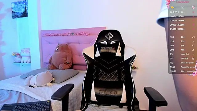 little jade online show from 03/19/25, 10:20