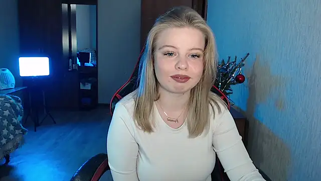 Snapshot of Angelic_Lika chatting on 12/31/24, 07:29 Angelic Lika online show from 12/31/24, 07:29