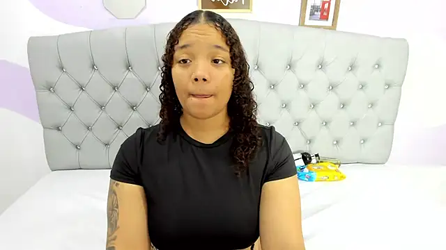 BRIYITHMENA online show from 10/30/25, 01:40