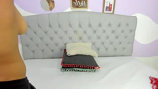 BRIYITHMENA online show from 11/28/25, 02:09