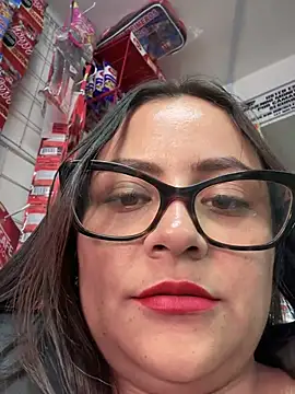 Snapshot of Sol_biglips chatting on 01/19/25, 08:19 Sol biglips online show from 01/19/25, 08:19