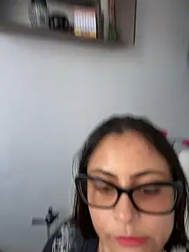 Snapshot of Sol_biglips chatting on 03/05/25, 04:24 Sol biglips online show from 03/05/25, 04:24