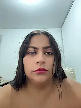 Snapshot of Sol_biglips chatting on 05/04/26, 04:47 Sol biglips online show from 05/04/26, 04:47