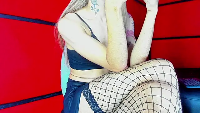 Haileybieberr online show from 03/05/25, 11:16