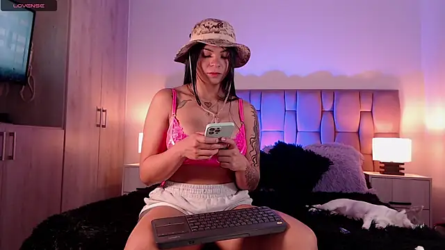 SophiaKarson online show from 02/28/25, 11:14