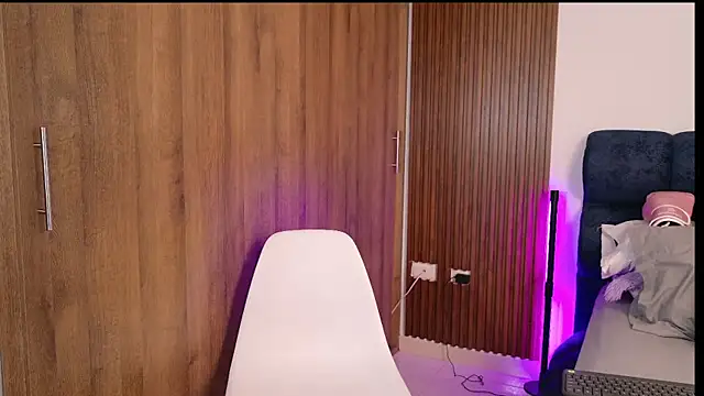 SophiaKarson online show from 09/13/25, 07:13